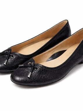 NWOB Size 9M Nurture Mayler Black Faux Croc Snake Skin Metal Aglet Ribbon Flats
